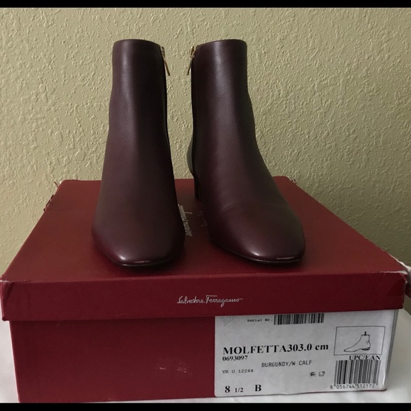 NIB SALVATORE FERRAGAMO Women’s Heel Booties - Picture 1 of 10